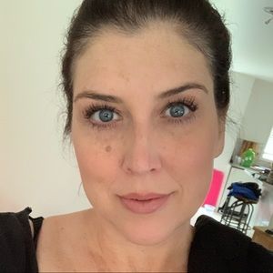 Meet your Posher, Carly